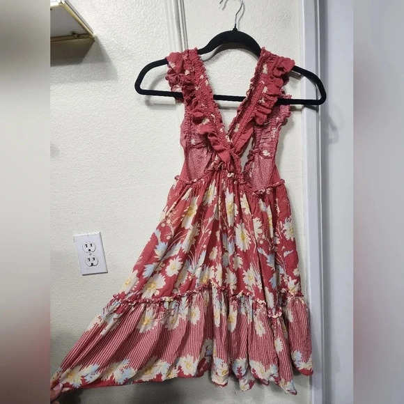 Free People Intimately Bali Wild Daisy Slip Dress Red Floral Sz XS Boho Spring - Picture 5 of 8